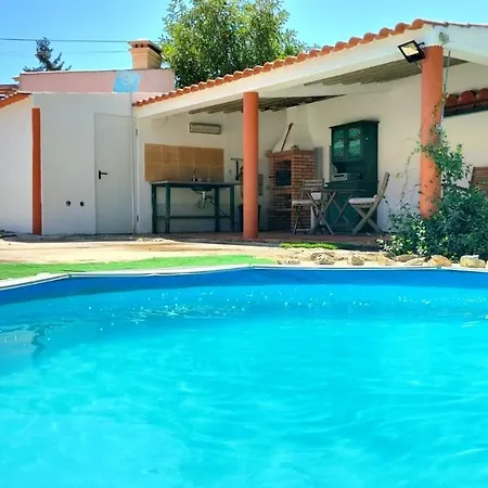 In A Rustic House With Swimming Pool Sesimbra