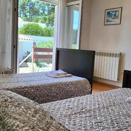 In A Rustic House With Swimming Pool Apartamento Sesimbra
